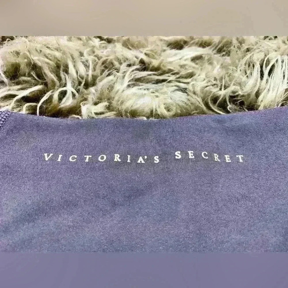 Victoria Secret Stormy Gray Workout Leggings Size 4 - Picture 2 of 4